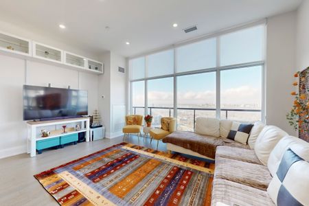 For Lease - 56 Annie Craig Drive Unit# UPH05, Toronto, Ontario - Photo 2