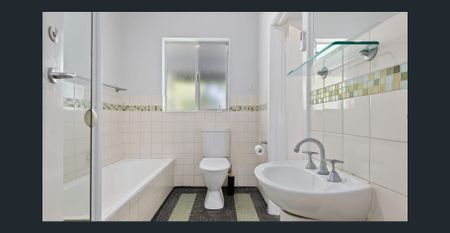 Spacious Family Home with Great Outlooks - Photo 3