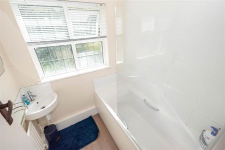 3 bedroom house to rent - Photo 3