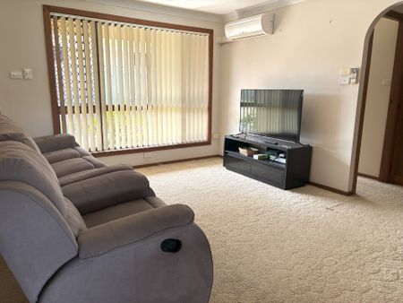 Large Living Areas - Photo 4