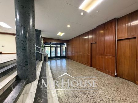 2 bedroom luxury Flat for rent in Madrid, Spain - Photo 3