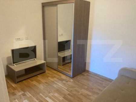 Casa pe parter, 2 dormitoare, 92 mp, teren 1250mp, zona Simn - Fotografie 3