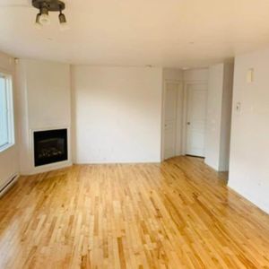 Beau 4 ½ à 100e ave, Chomedey, style condo - Photo 2