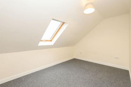 2 bedroom detached house to rent - Photo 2