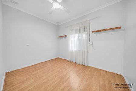 Updated 4 Bedroom Home with Spacious Outdoor Living - Photo 3