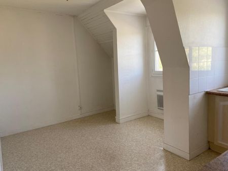 Location Appartement 2 pièces 44m² LE CREUSOT 71200 - Photo 3