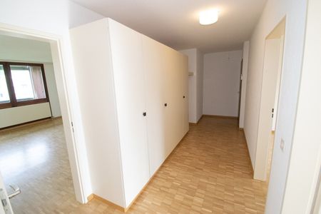 Appartement lumineux et spacieux de 3,5 pièces (86,5m2) situé au centre - Photo 4