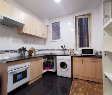 Nice room in Preciados Street - Photo 2