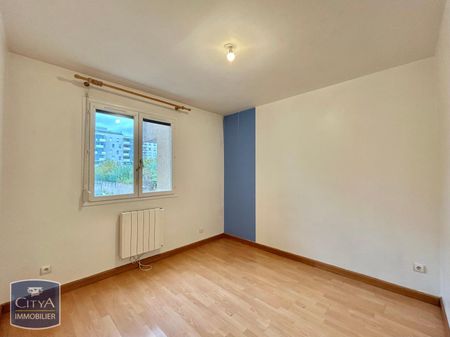 Location Appartement 4 pièces 85m² VILLEURBANNE 69100 - Photo 2