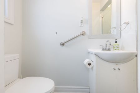 For Lease - 96 Ernest Avenue Unit# Part of Main/Ground Floor, Toronto, Ontario - Photo 2