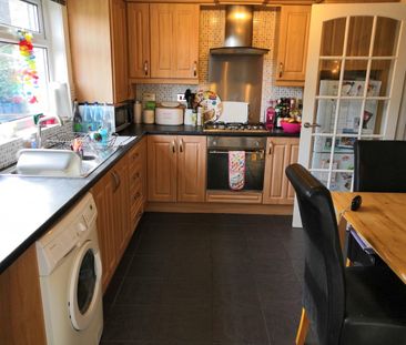 2 Bed Semi-Detached House, Ibbotson Road, S6 - Photo 4