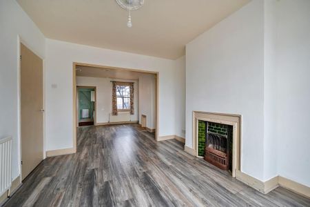 3 bedroom end of terrace house to rent - Photo 3