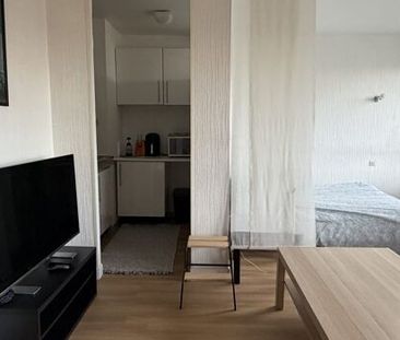 Appartement 1 pièces 37m2 REIMS 591 euros - Photo 3