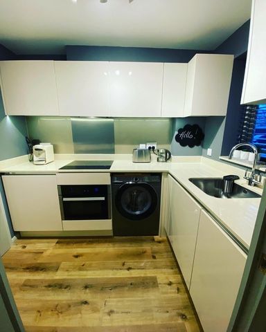 1 Bed Flat, Telegraph Place, E14 - Photo 4