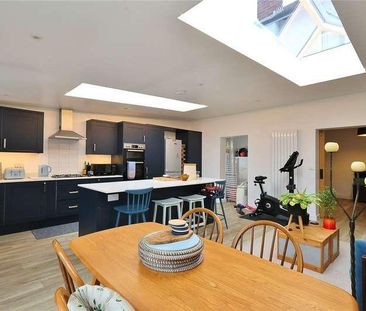 Rydens Way, Woking, Surrey, GU22 - Photo 5