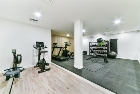 2 bedroom penthouse to rent - Photo 2