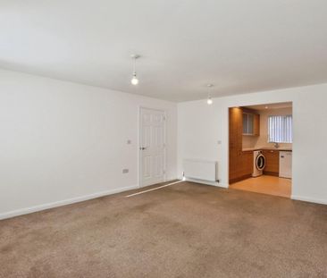 2 bedroom Flat To Let - Photo 1