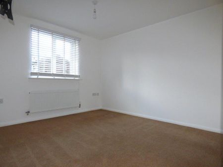 2 bedroom ground floor flat to rent - Photo 4