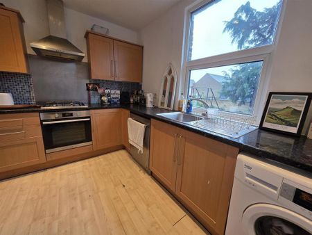 1 bedroom flat to rent - Photo 5