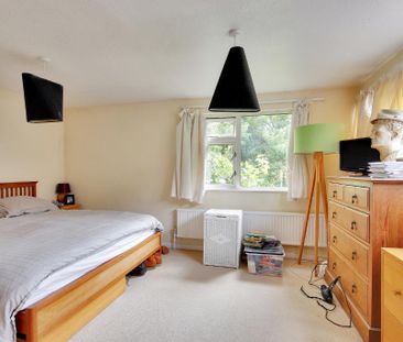 4 bedroom detached house to rent - Photo 1