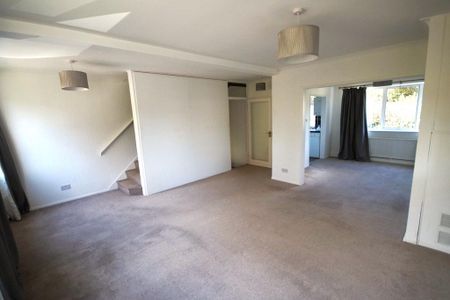 4 bedroom terraced house to rent - Photo 3