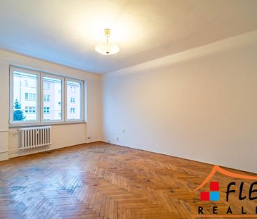 Pronájem bytu 2+1 50 m2 - Fotografie 3