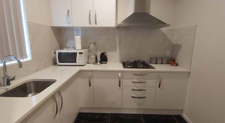 New 2-Bedroom Flat in Flat Bush – $600/week - Photo 2