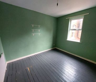 2 Bed Flat, Brookfield Road, LS6 - Photo 4