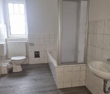 Kleine Zweiraumwohnung im Dachgeschoss! - Foto 4