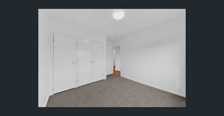 Renovated, air conditioned, close to the beach! - Photo 3