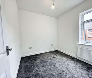 Blenheim Avenue, Barnsley, S70 - Photo 6