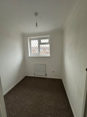 3 Bed Semi-Detached House, Dunsmore Road, LU1 - Photo 5