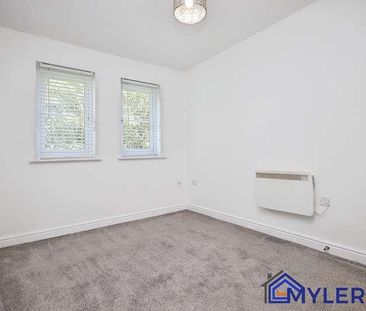 St Michaels View, Widnes, WA8 - Photo 3