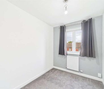 Darby Vale, Quelm Park, Warfield, Berkshire, RG42 - Photo 2