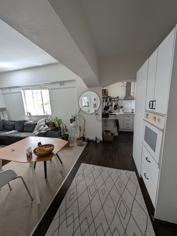 Elizabeth Bay - Photo 3