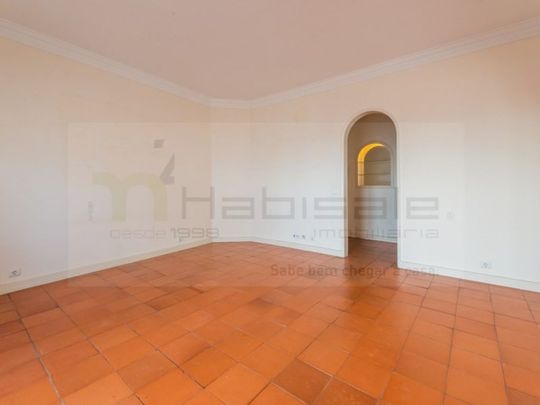 3 room luxury Apartment for rent in Cascais e Estoril, Portugal - Photo 1