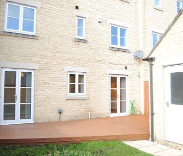 3 bedroom terraced house to rent - Photo 4