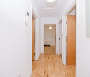 2 bedroom property to rent - Photo 2