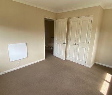 Fantastic home - great location - Photo 4