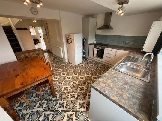 2 bedroom terraced house to rent - Photo 1