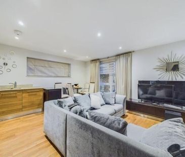 3 bedroom flat to rent - Photo 4