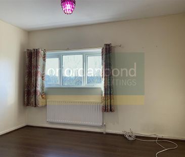 4 bedroom terraced house to rent - Photo 3