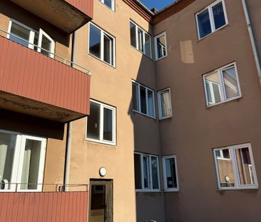 Rönnebergsgatan 6B, Öster - Foto 1