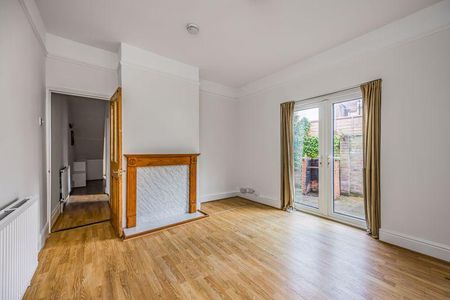 3 bedroom terraced house to rent - Photo 4