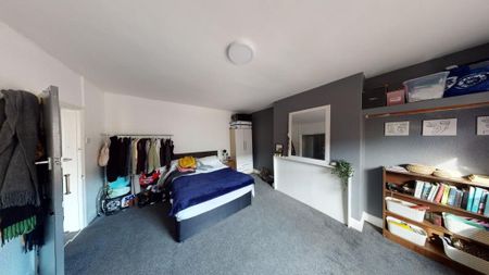2 bedroom terraced house to rent - Photo 3