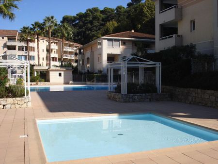 Location Appartement 2 pièces 30m² CAGNES SUR MER 06800 - Photo 4