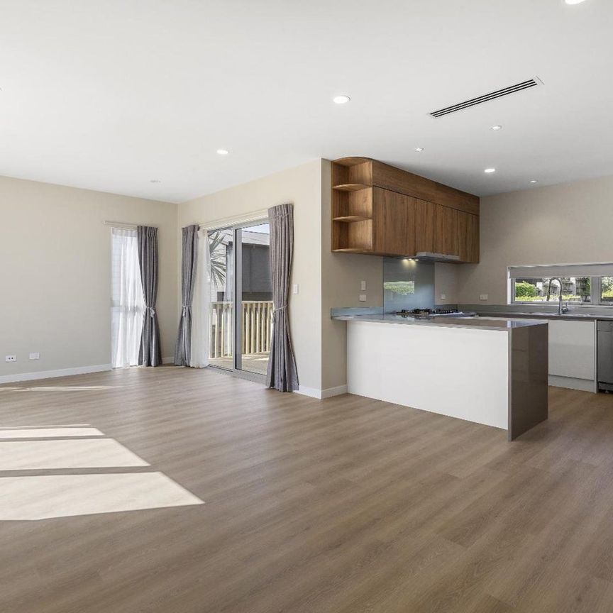 Brand new family home in One Tree Hill - Photo 1