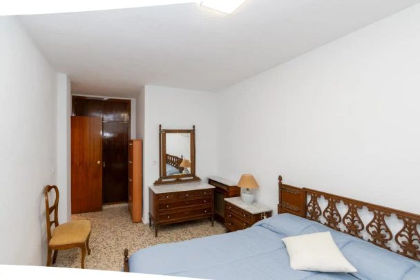 Piso de alquiler en Calle Arabial, 16, Fígares - Photo 1
