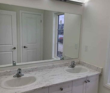 For Lease - 144 Fairey Crescent, Hamilton, Ontario - Photo 1