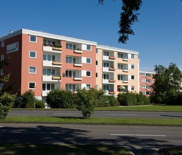 Geräumige 2-Zimmer-Wohnung mit Balkon // 3.OG links - Photo 1